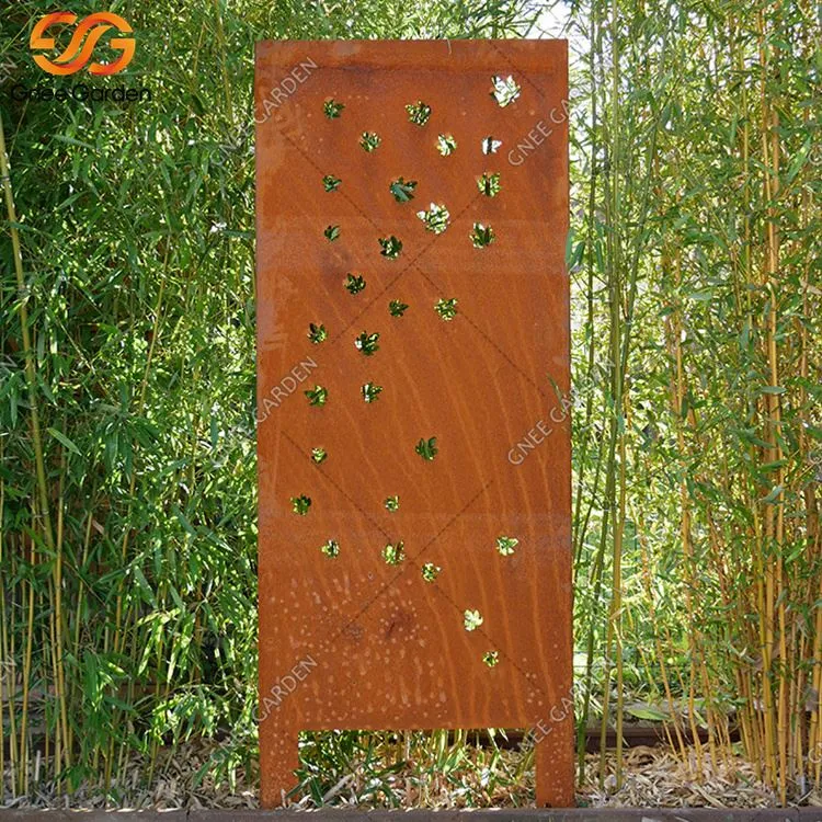 شاشات كورتن الخارجية المزخرفة