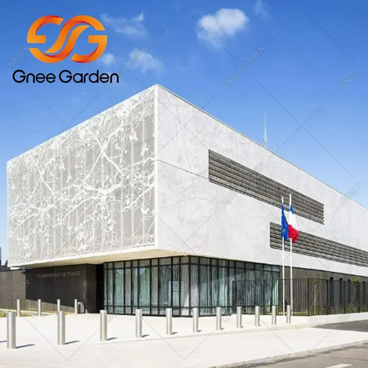 الألواح المعدنية المزخرفة الخارجية