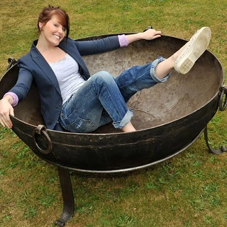 حفرة النار المعدنية الريفية